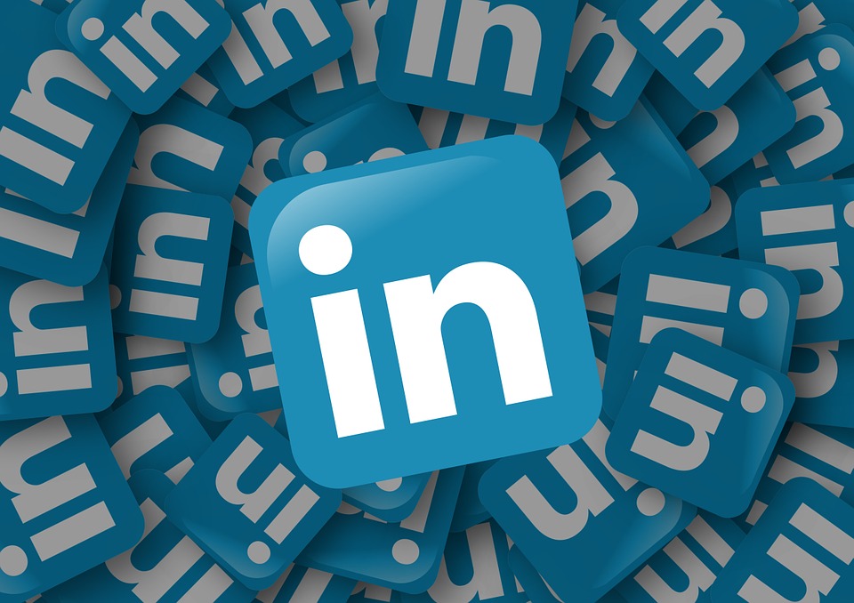 Reasons why you should have LinkedIn account for your business